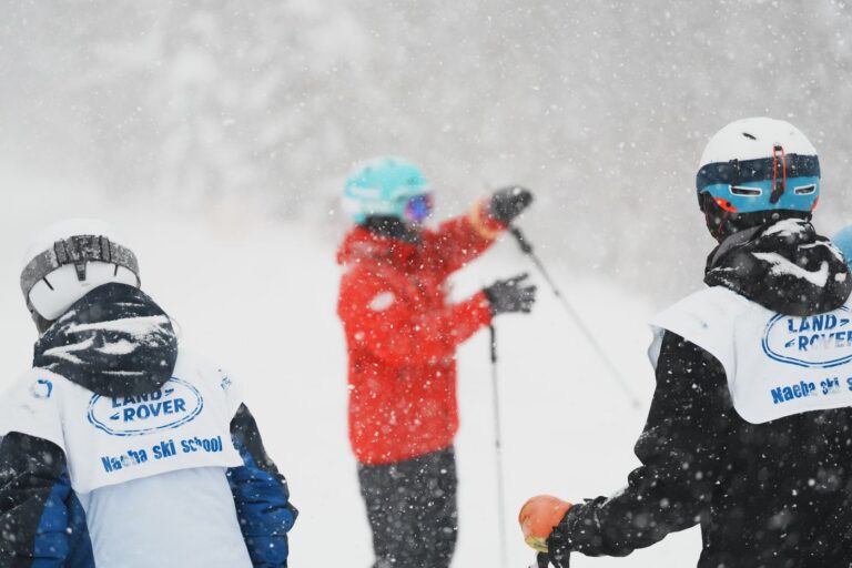 雪が降るなかでのレッスン